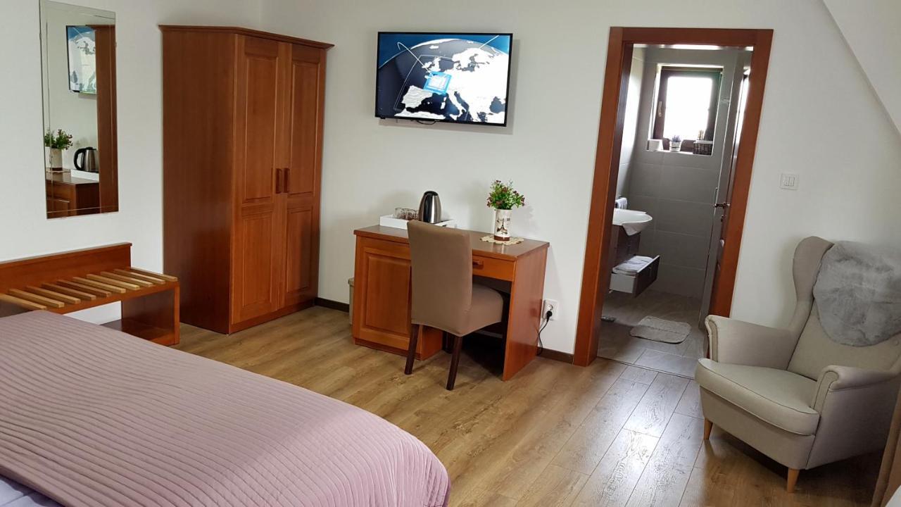 B&B Plitvice Lakes Villa Prica プリトビッチェ・セロ エクステリア 写真