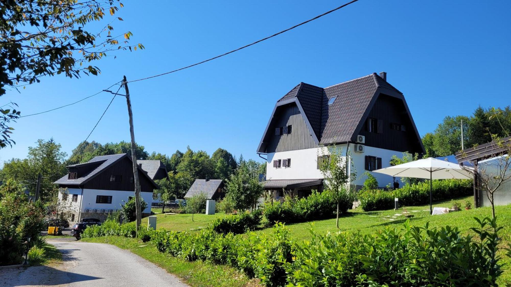 B&B Plitvice Lakes Villa Prica プリトビッチェ・セロ エクステリア 写真